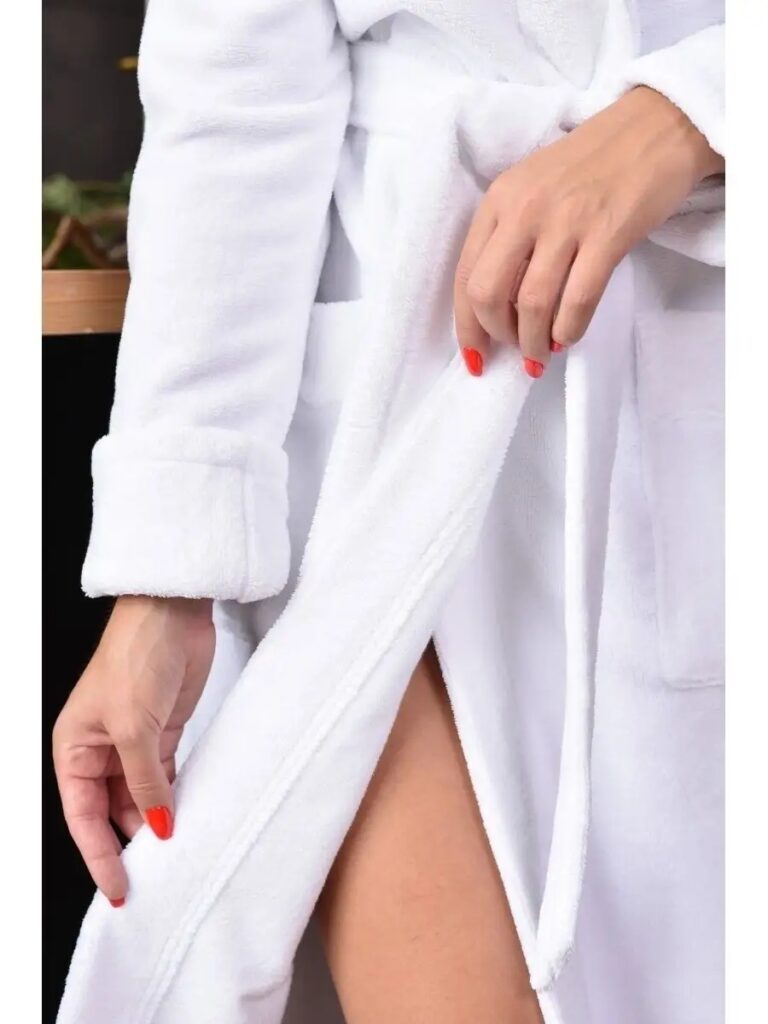 Женский халат без капюшона Kimberly категории «Премиум Турция» с именной вышивкой (Белый)